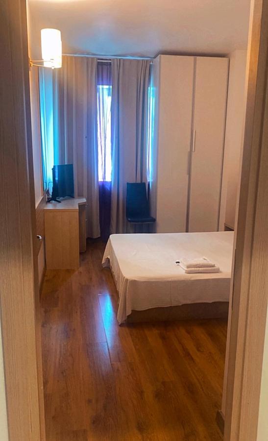 Dmt Apartament Rin Grand Bucarest Esterno foto