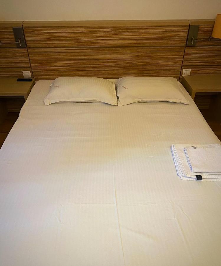 Dmt Apartament Rin Grand Bucarest Esterno foto